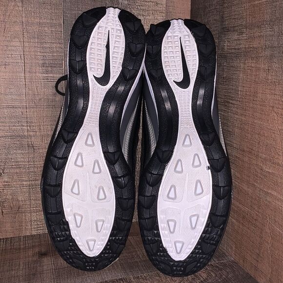 NIKE‎ youth Cleats- size 6Y - Picture 10 of 12